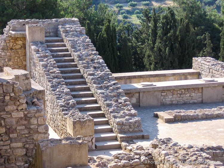 travelyesplease.com | Knossos Palace- Discovering Minoan Culture and Mythology