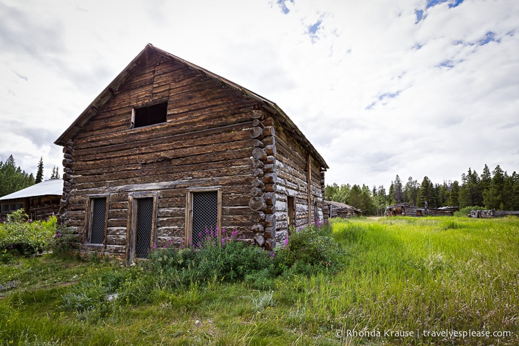 travelyesplease.com | Driving the Klondike Highway- Alaska to the Yukon