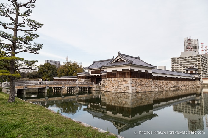 travelyesplease.com | Hiroshima Castle- History, Photos and Tips for Visiting