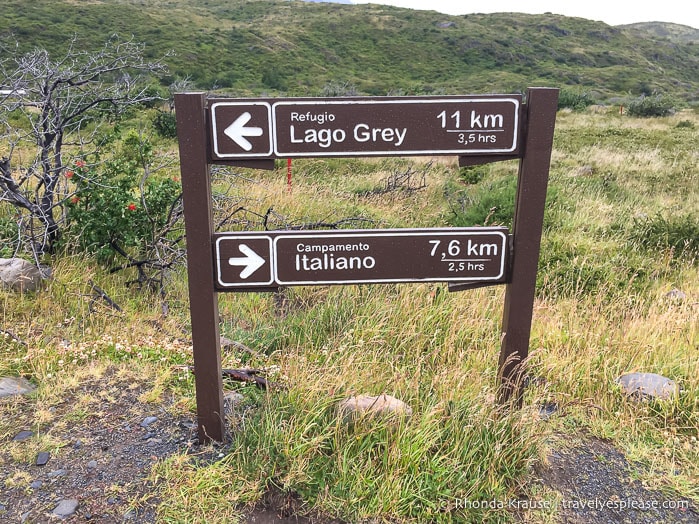 Trail sign at the start of the Grey Glacier hike