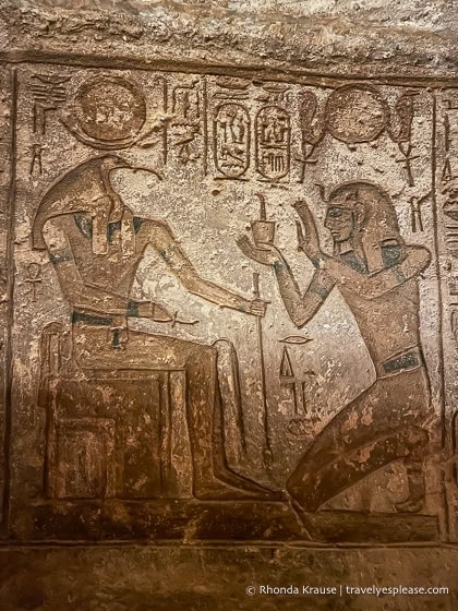 Relief of an offering to Thoth. 